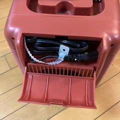 車に丁度いい冷蔵庫と保温庫の画像