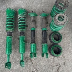 v35 z33 車高調　フルタップ式　11/10 土曜日まで購入の方¥20,000の画像