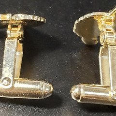 カフリンクス（メトロポリタン美術館、The Metropolitan Museum of Art）の画像