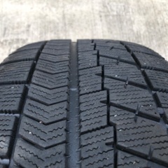 値下　No.100スタッドレス225/60/17 5H PCD114.3 アルミ付4本セットの画像