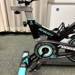 pooboo スピンバイク フィットネスバイク 無段階 エアロバイク マグネット式 16kg フライホイール キャスター付き エクササイズ トレーニングバイク 静音 D525DMの画像