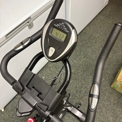 pooboo スピンバイク フィットネスバイク 無段階 エアロバイク マグネット式 16kg フライホイール キャスター付き エクササイズ トレーニングバイク 静音 D525DMの画像