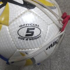 MIKASA サッカーボールの画像