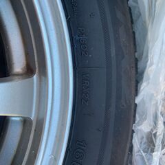 BRIDGESTONE　BLIZZAK　STADLESS　TIRE　4本　ホイ‐ル付き　2022年製