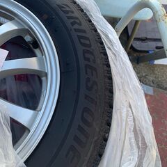 BRIDGESTONE　BLIZZAK　STADLESS　TIRE　4本　ホイ‐ル付き　2022年製