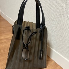 チャールズ&キース バッグの画像