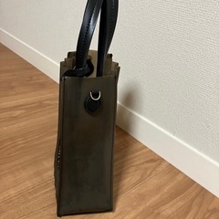 チャールズ&キース バッグの画像
