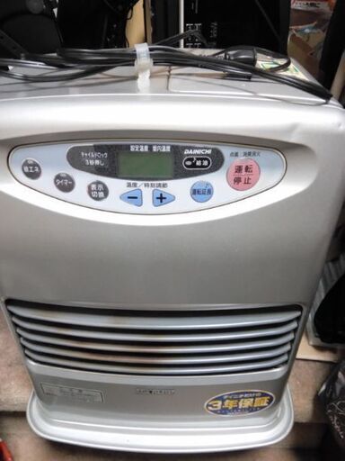 ダイニチ石油ファンヒーター　FW-3060E  3.2kW 6-8畳用 2001年製造
