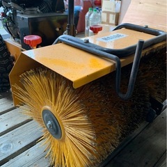 除雪機？　スノー
スイーパーの画像