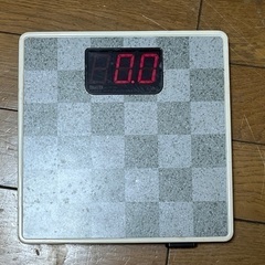 超レトロなタニタ体重計