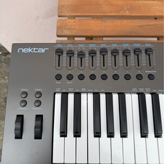 NEKTAR IMPACT LX49+　の画像
