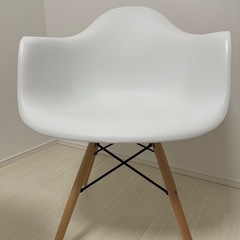 ダイニングチェア　イームズチェア パソコンチェア　椅子　家具　完成品 