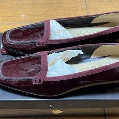 女性用のパンプス（茶色／サイズ22.5cm)の画像