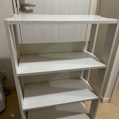 白の棚