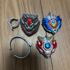 ウルトラマンタイガ　指輪アンドブレスレット