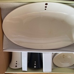 【新品未使用】白黒楕円形食器セット 3点セット 大皿 お椀 コッ...
