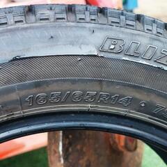 スタッドレス　ブリジストン　４本　タイヤの画像