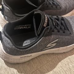 スケッチャーズ スニーカー