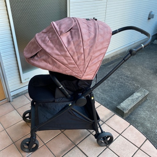 アップリカ　ルーチェ　プレミアム　サクラ