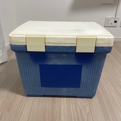 クーラーボックス　まだお取引可能