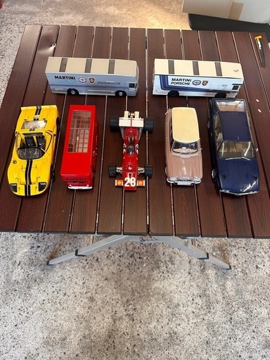 大きめのミニカー1/18エグゾトオートアート等