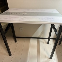 オフィス用テーブル、ネイルテーブルの画像