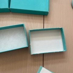 ティファニー箱３つ　袋１つ　セットの画像