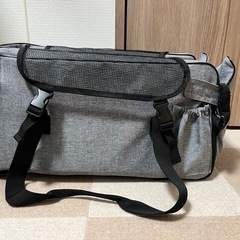 小型犬用ドライブボックス（コンソールボックス上に設置）の画像