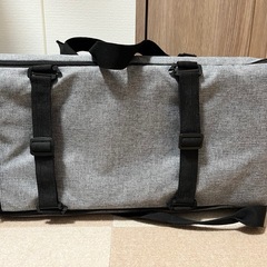 小型犬用ドライブボックス（コンソールボックス上に設置）の画像