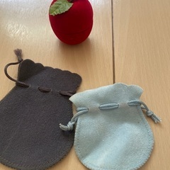 指輪入れ　ジュエリーボックス　ジュエリーポーチ