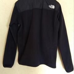 フリースジャケットの画像