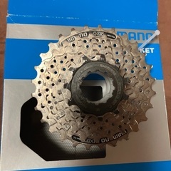 　シマノ　カセットスプロケット　7速　11-28tの画像