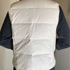 レディース　GAPダウンベスト の画像