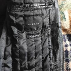 お洒落なレザージャケットの画像