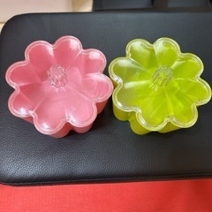 蓋付き小物入れ 2個の画像