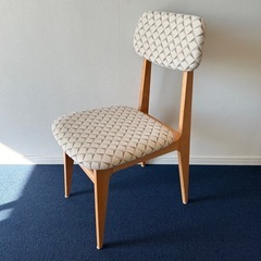 【新品】LOOMIS CHAIR ルーミス チェア ベージュ 受注生産品】 LOOMIS CHAIR｜リビング・ダイニングチェア｜IDEE