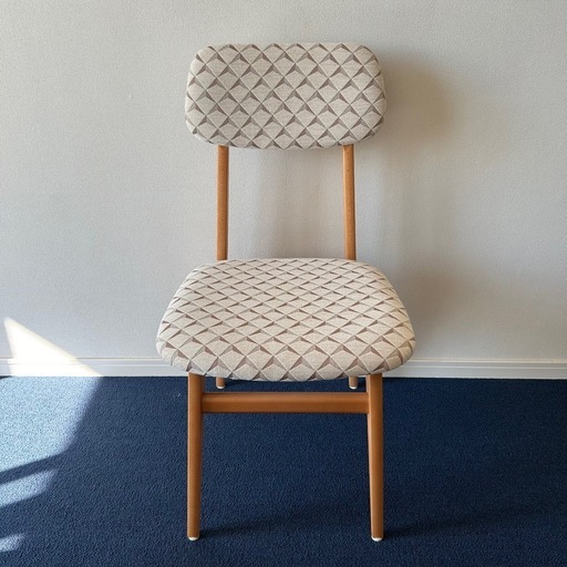 【新品】LOOMIS CHAIR ルーミス チェア ベージュ 受注生産品】 LOOMIS CHAIR｜リビング・ダイニングチェア｜IDEE