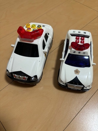 パトカー