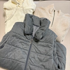 【決まりました】レディース　中綿ベスト　パーカー　合計3点の画像