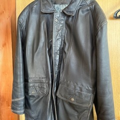 メンズのレザー風コート