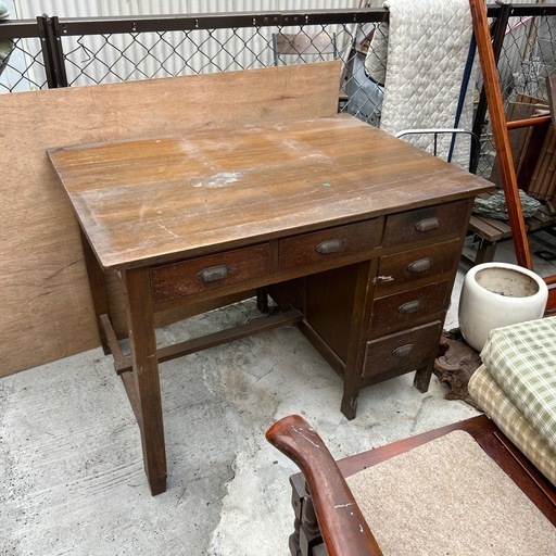 昭和レトロ　雰囲気の良い机　古家具　古道具　デスク