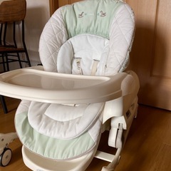 お話中[最終値下げ]COMBI ユルリラ　ハイローチェアの画像