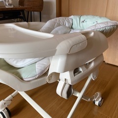 お話中[最終値下げ]COMBI ユルリラ　ハイローチェアの画像