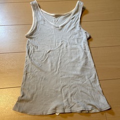 タンクトップ