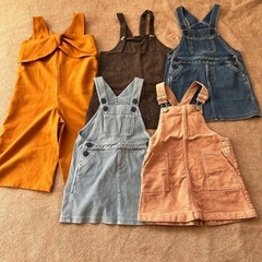 女児服　つなぎ服
