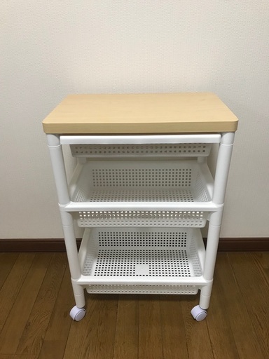 キャスター付きワゴン