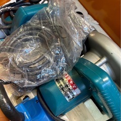 未使用✨　マキタ　丸ノコセット作業代付きの画像