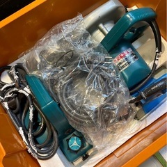未使用✨　マキタ　丸ノコセット作業代付きの画像