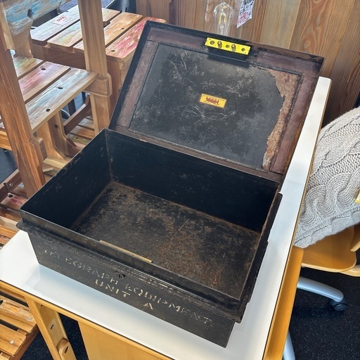 メタルボックス ボックス BOX 鍵欠品 ビンテージ インテリア おしゃれ