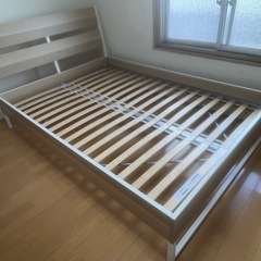 IKEA ベッドフレーム　ダブル
